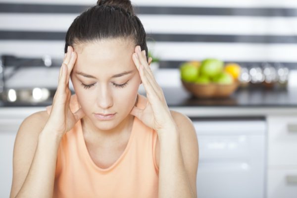Диета при мигрени: продукты которые вызывают головную и боль и которые уменьшают ее