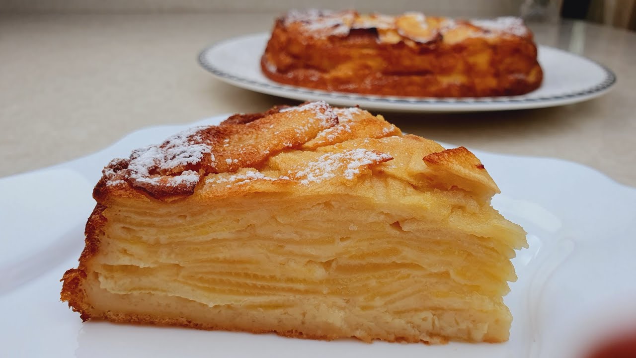 Рецепт выпечки с яблоками: пирог получается как будто с нежным сливочным кремом