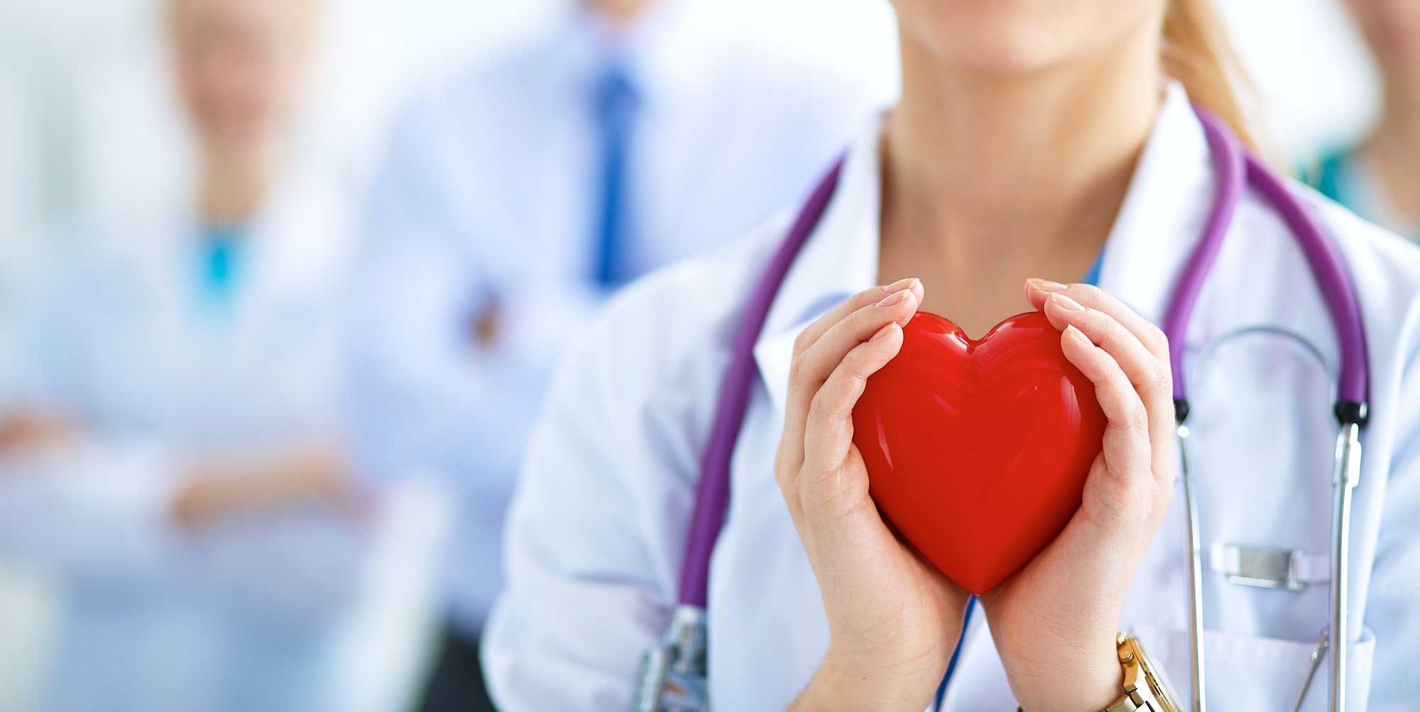 Важно знать: почему  во время менопаузы надо особенно беречь сердце