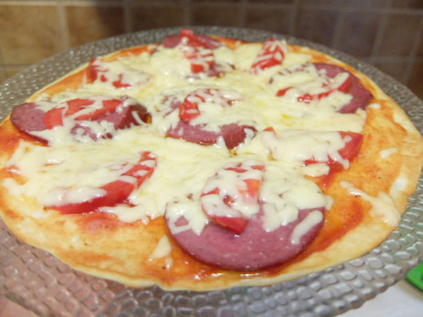 Проще не бывает: готовим пиццу на сковороде за 10 минут – пошаговый рецепт