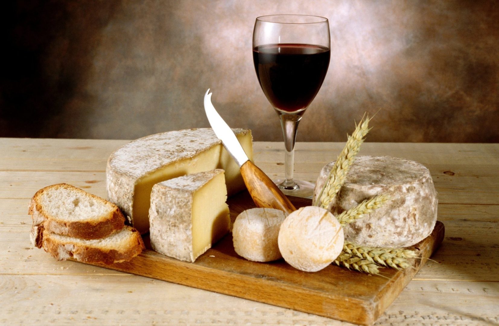 Вино из винограда в домашних условиях: практическое руководство для начинающих виноделов