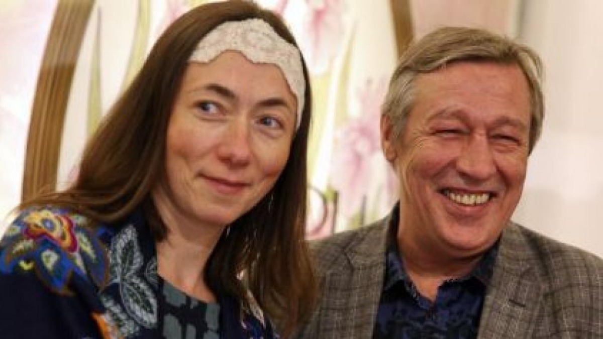 Жена Михаила Ефремова потребовала отдать ей спрятанные актером деньги