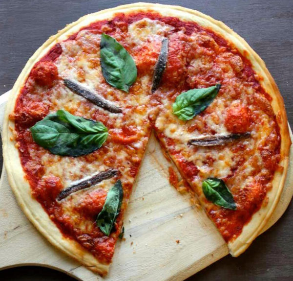 2 отличных рецепта: быстрые средиземноморские ньокки и пицца по-нисуазски – все, что вам нужно для ужина