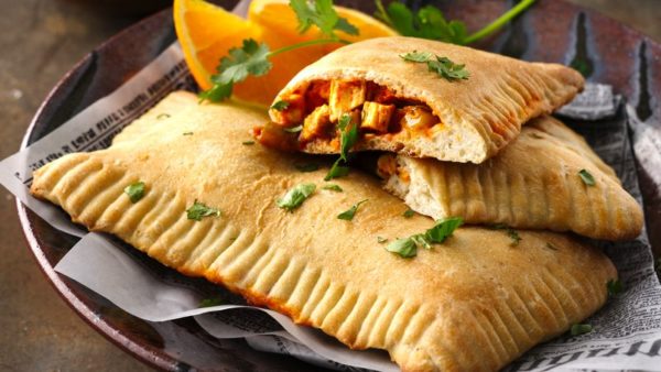 Куриный пирог “Масала”: здоровая и не жирная запеканка с изумительным индийским соусом удивит вас