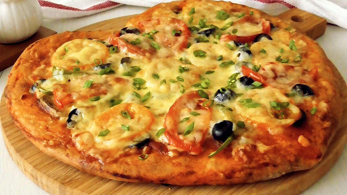 Рецепт ароматной и очень вкусной пиццы, которая по вкусу получается как в дорогой пиццерии