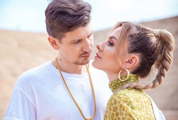 Певица MamaRika и шоумен Сергей Середа впервые стали родителями: первые фото из роддома