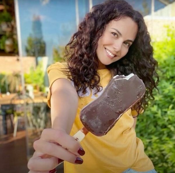 Сколько заработали на рекламе мороженого Каменских, Полякова и Дзидзьо : “Заоблачные суммы”