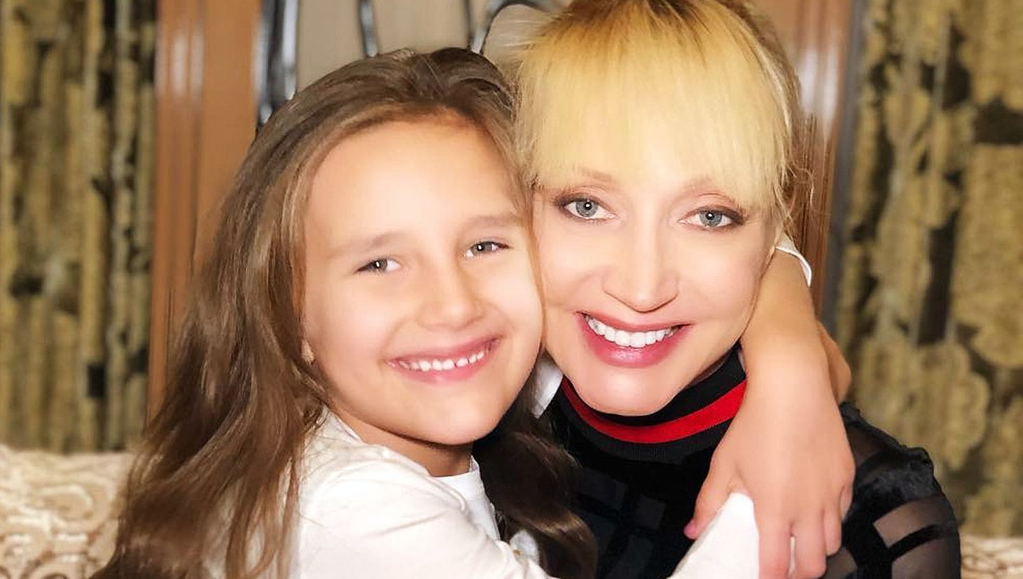 9-летняя дочь Кристины Орбакайте Клавдия снялась в ее новом клипе: тоже будет артисткой