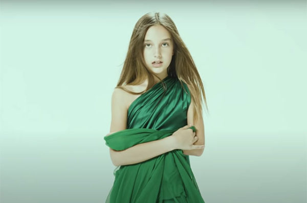 9-летняя дочь Кристины Орбакайте Клавдия снялась в ее новом клипе: тоже будет артисткой