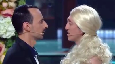 Російське МВС відкрило справу через поцілунок двох коміків на телебаченні