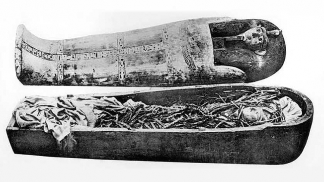 Вперше за 3 тисячі років: науковці розпечатали мумію Аменхотепа І
