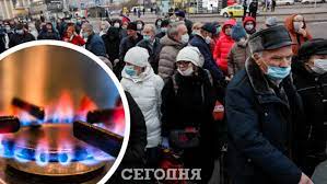Холодный и горит красным: украинцы массово жалуются на некачественный газ