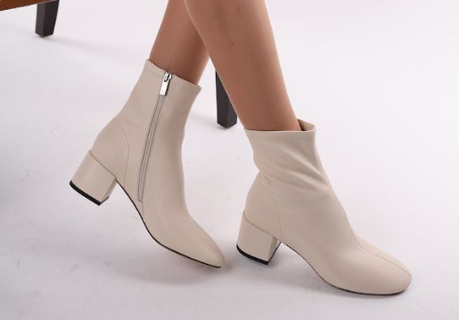 Белые ботинки: почему это смелый и практичный выбор