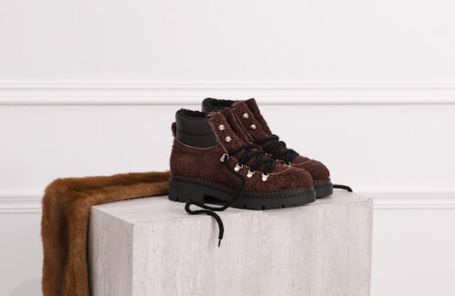 Шнуровані черевики взимку: адаптивність, підтримка, стабільність