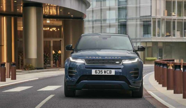 Range Rover Evoque: преміальний компактний SUV з яскравим дизайнерським характером