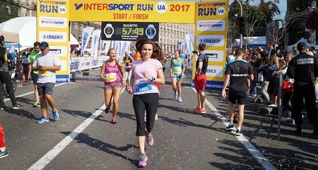 Анастасия Даугуле пробежала марафон, несмотря на травму