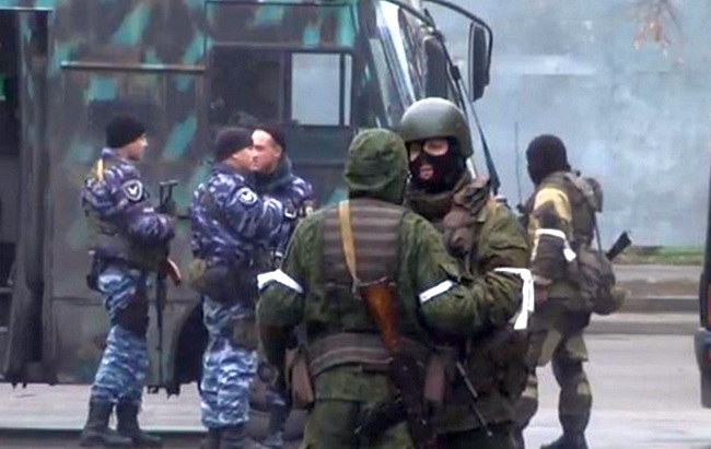 В оккупированном Луганске военный переворот: отключено телевидение и мобильная связь