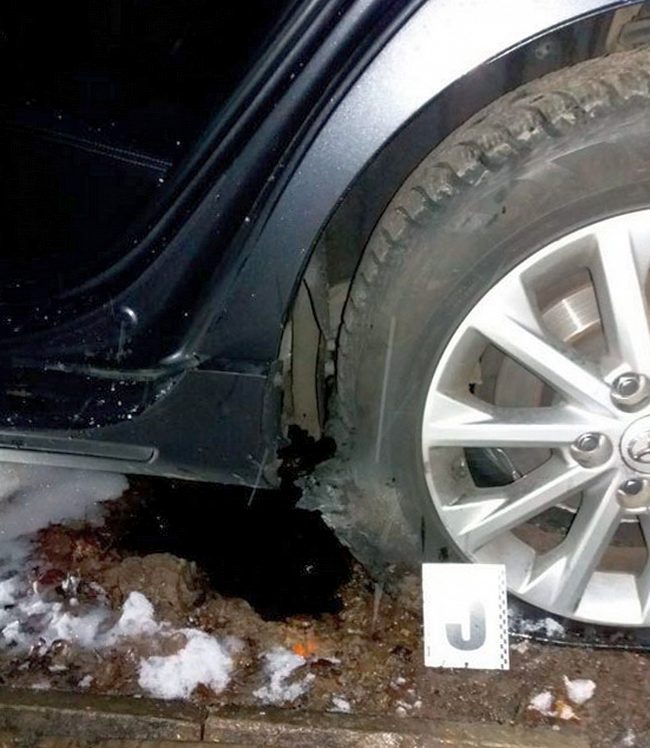 В Харькове взорвали автомобиль полицейского: подробности происшествия (фото, видео) 