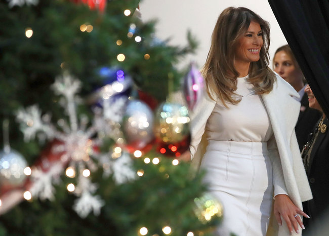 Как первая леди США Мелания Трамп готовится к Рождеству (фото)