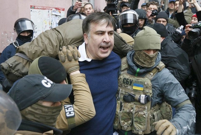 Михо Саакашвили в СИЗО: голодовка, обыски и другие подробности