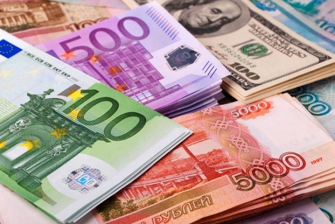 Рекордный обвал гривны: достигнуты антирекорды по рублю и евро