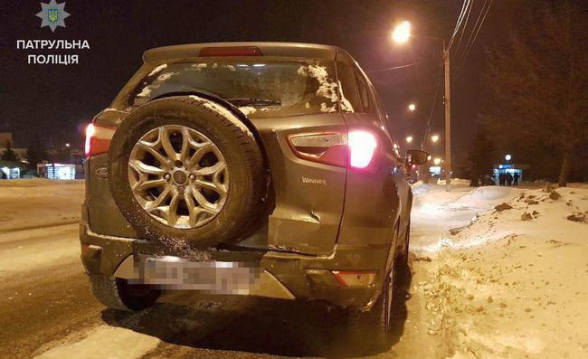 В Харькове пьяный водитель устроил несколько ДТП и врезался в автомобиль полиции: фото, подробности