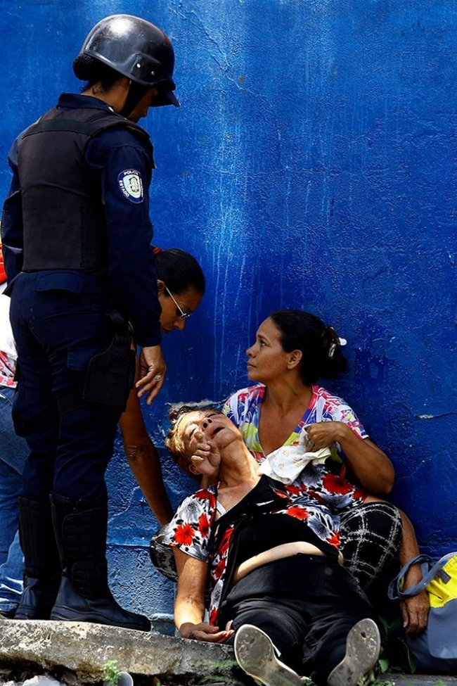Срочная новость! В Венесуэле во время бунта погибли десятки заключенных и посетителей (фото)