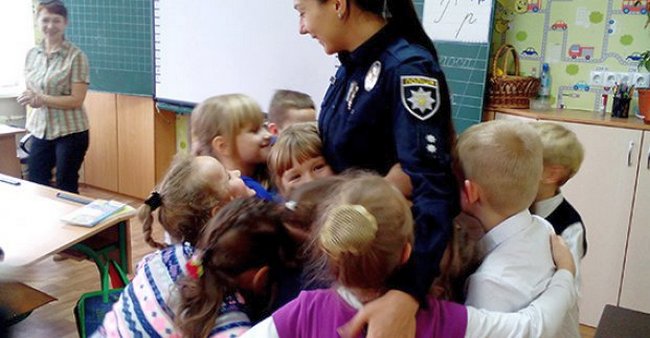 В Харькове появятся школьные полицейские 