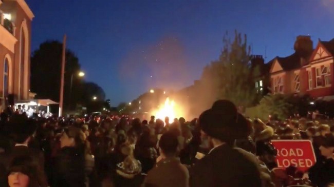 На еврейском празднике в Лондоне произошел взрыв: подробности происшествия (видео)