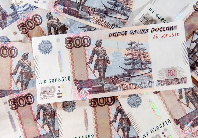 На Харьковщине мужчина хотел вывезти в Россию 15,5 миллионов рублей