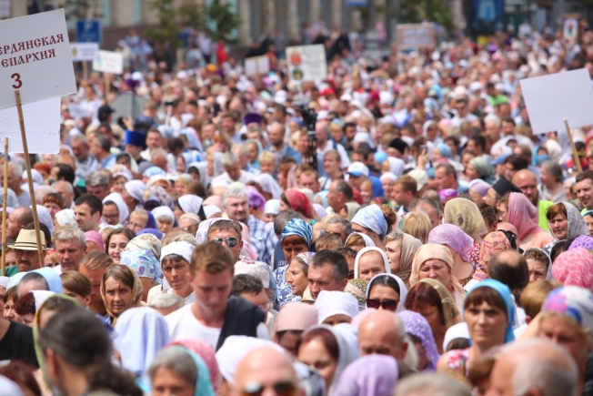 250 тысяч верующих  Украинской православной церкви  приняли участие в крестном ходе в Киеве