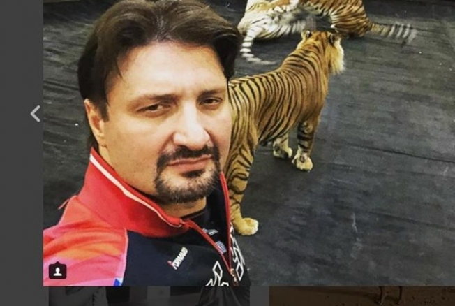 В России дрессировщика чуть не разорвала тигрица и лев (видео)