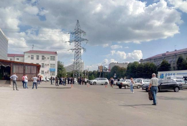 Стрельба возле супермаркета Рост на Плехановской: спецназ застрелил участника АТО-рэкетира (фото, видео)