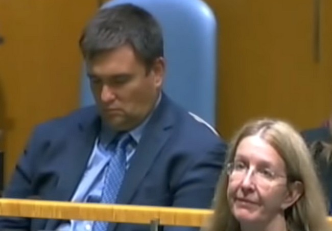 МИД Украины Павел Климкин задремал во время выступления Порошенко в ООН (видео)