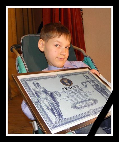 Умер юный герой украинской книги рекордов 