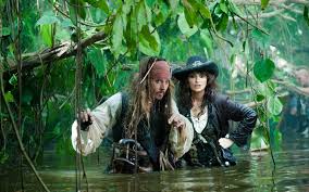 Disney выбросит Джонни Деппа из новых Пиратов: критики предрекают катастрофу