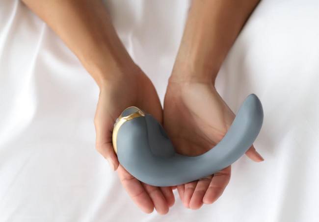 Секс-игрушку для девушек наградили, а затем лишили награды на выставке CES 2019