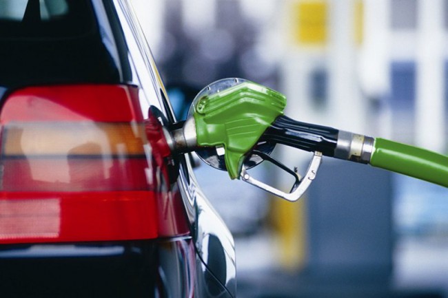 Bloomberg составил рейтинг стран с самым дешевым бензином