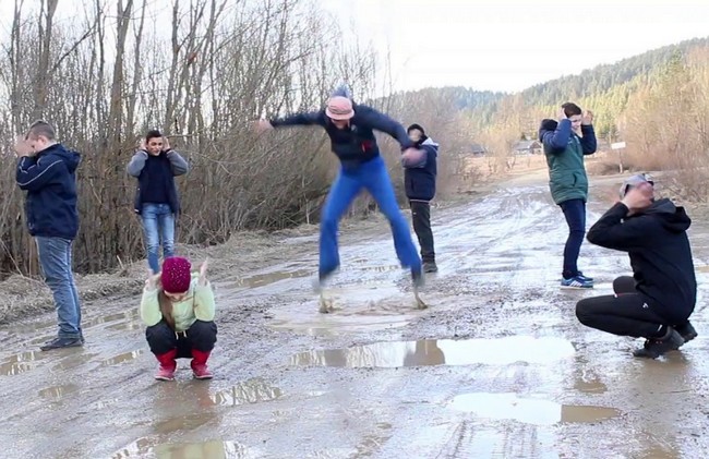 Из известного хита Kazka Плакала сделали пародию об украинских дорогах (видео)