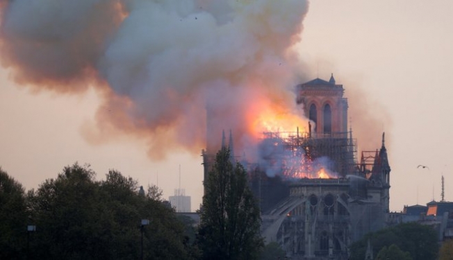 Парижская трагедия: туристы из Харьковской области покинули собор за полчаса до ЧП