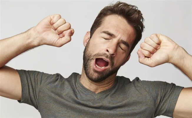 Ученые выяснили, почему люди зевают