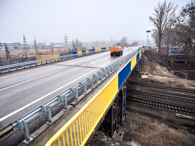 В Харькове открыли мост под Песочином, обвалившийся 4 месяца назад (фото, видео)