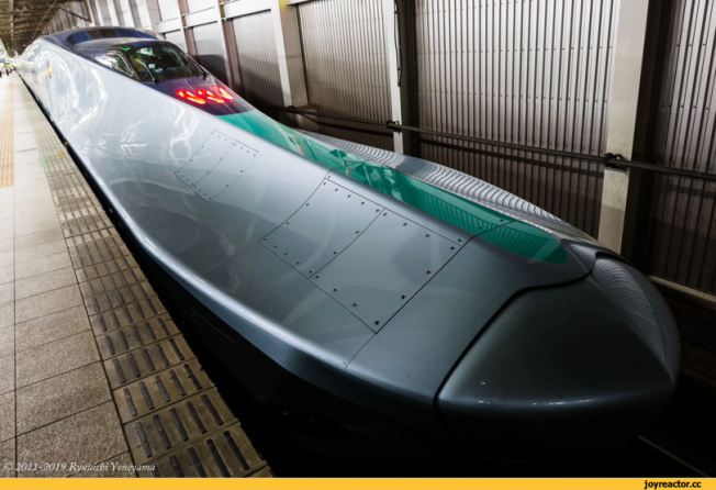 Новый гиперскоростной японский поезд стал похож на утконоса и ездит со скоростью 400 км/час