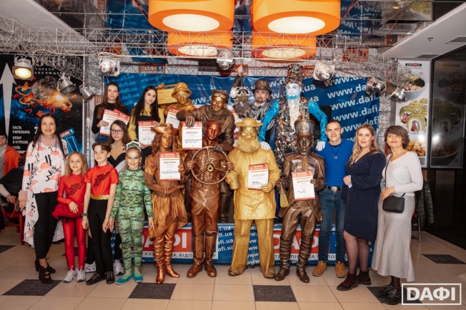 Харків’янки з циркової школи Circusflex зайняли друге та третє місця на V Всеукраїнському фестивалі вуличного мистецтва