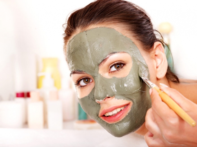 Идеальная кожа в возрасте 50+: секрет эффективной маски для лица в домашних условиях
