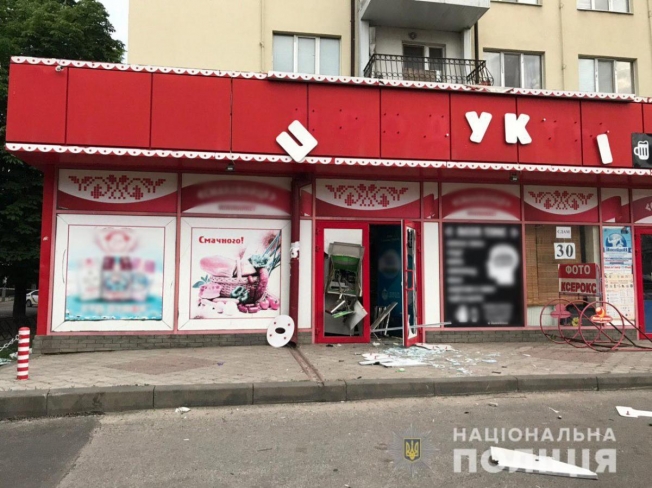 В Харькове взорвали банкомат на Киргизской (фото, видео)
