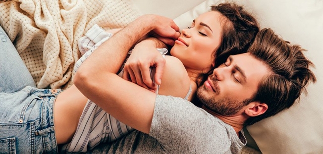 Полезно ли супругам спать вместе - исследование
