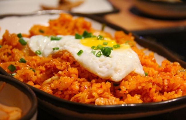 Чтобы рис был рассыпчатым и вкусным: кулинары раскрыли 5 секретов