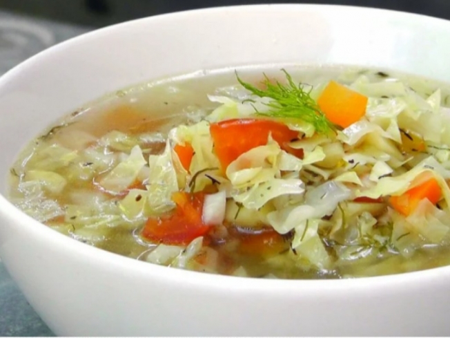 Лишний вес не вернётся: в Сети показали рецепт супа для похудения