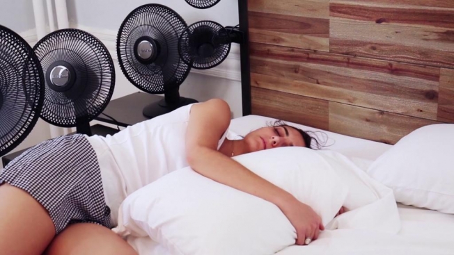 Эксперты рассказали, почему опасно спать с включенным вентилятором